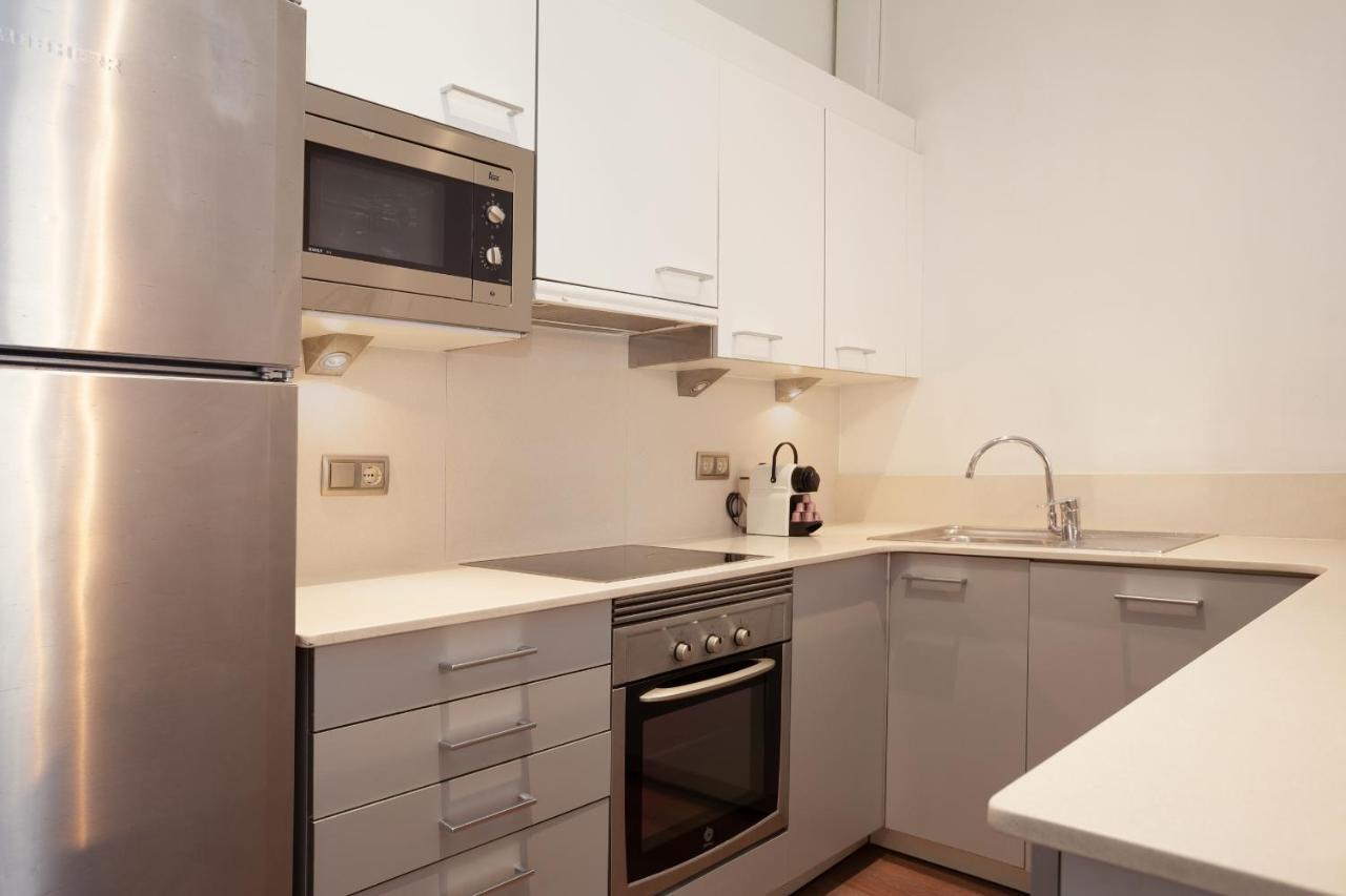 Rent Top Apartments Near Plaza De Catalunya Барселона Экстерьер фото