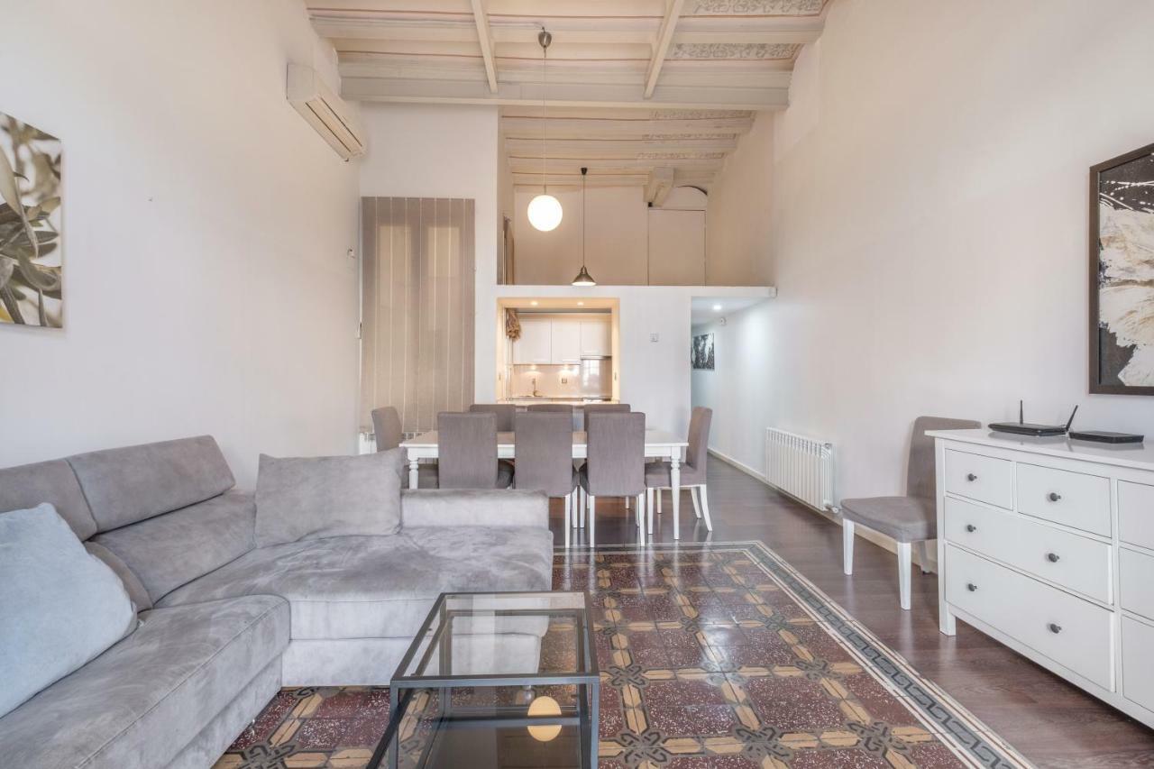 Rent Top Apartments Near Plaza De Catalunya Барселона Экстерьер фото